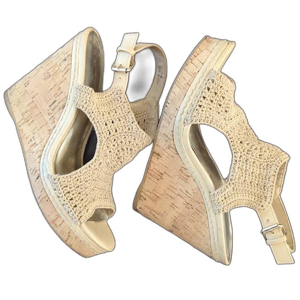 🚨 3/$20! Aubrey Brooke Ivory Cream Crochet Cork Wedge Sandals Size 9.5M